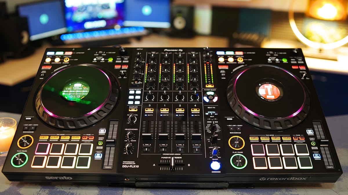 Rane One  DJ Controller - Image 7