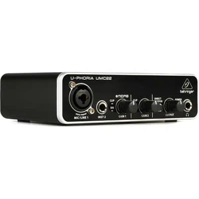 Behringer UM22